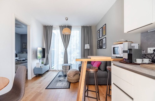 Donaustadt Appartement | Appartement charmant et calme sur le toit, à côté de VIC, UNO, Danube et U1