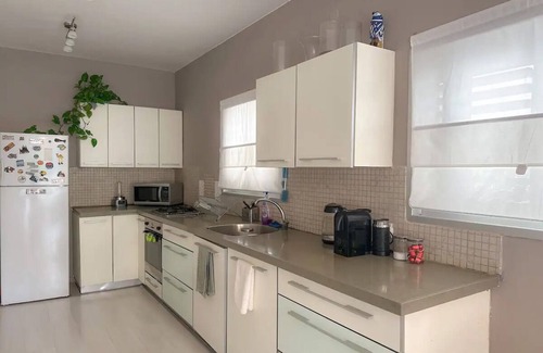 Old North Appartement | Charming and Spacious 1BR Park View Apartment