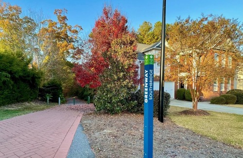 McCain Maison | Charming and spacious 6BR home near UNC, Duke, RTP