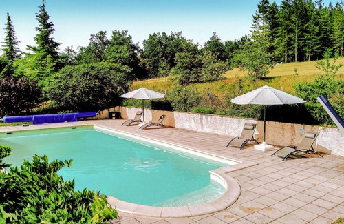 Soucirac Maison | Charming and spacious cottage with swimming pool in idyllic countryside.