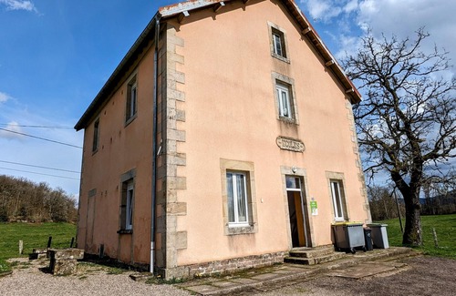 Travexin Cottage | Charming apartment at the foot of the Plateau des Mille Etangs in Mélisey