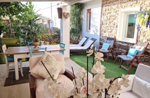 Calasetta Appartement | Charming Apartment Calasetta + Garden