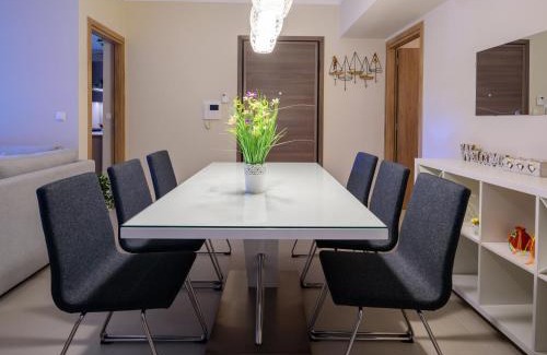 Galatsi Appartement | Charming apartment Galatsi for 5 by MPS