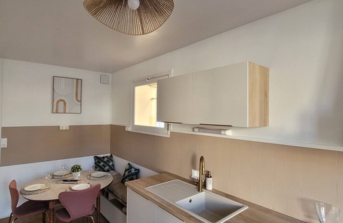 Surgeres Appartement | Charming apartment in a house with character