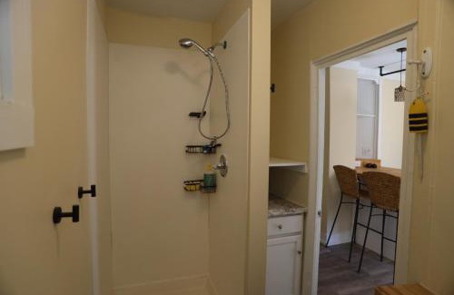 Biddeford Appartement | Charming apartment in lovely Biddeford w AC, WiFi