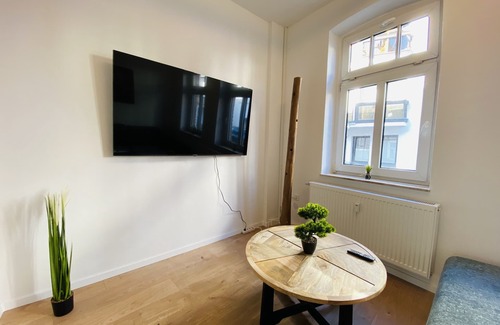 Geseke Appartement | Charming Apartment l 4 Beds l 2 Bedrooms l Wi-fi