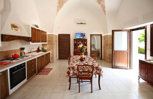 Posto Rosso Appartement | APPARTEMENT DE CHARME À SALENTO 100 M. DE LA MER ENTRE GALLIPOLI ET LEUCA
