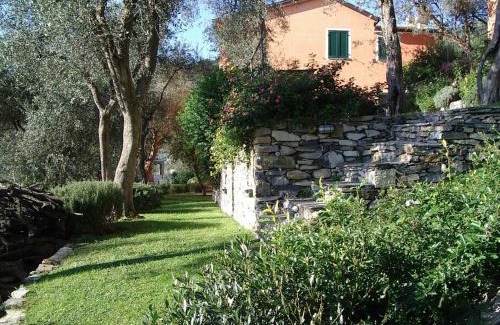 Rapallo Appartement | CHARMING APARTMENT VILLA with POOL