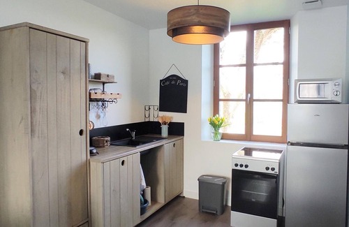 Bonnieres Appartement | Charmant appartement avec vue rivière, WiFi et parking