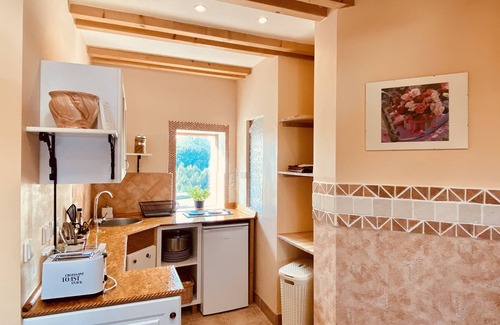 Zschernitz Appartement | Charmantes, Helles Apartment mit Wunderschönem Gartenblick