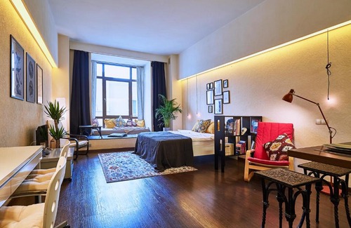 Central Administrative Okrug Appartement | Charming Apt in Historical Building near Kremlin