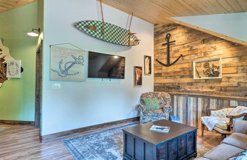 Palmer Lake Appartement | Charmant appartement à 1 mille du lac Palmer - Près de l'USAFA!