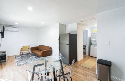 Dallas Appartement | Charming Arboretum Getaway: 1-Bedroom Hideaway