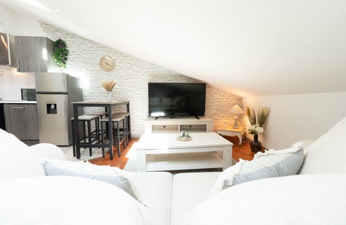 Riez Appartement | : Charming Attic Apartment - 3 Star Rated