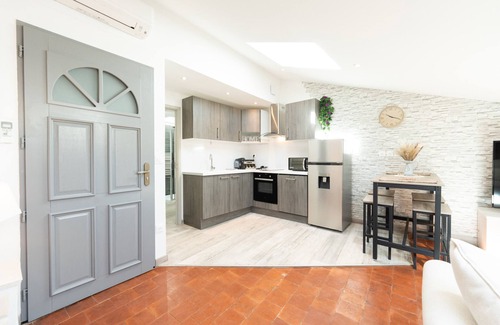 Riez Appartement | : Charming Attic Apartment - 3 Star Rated