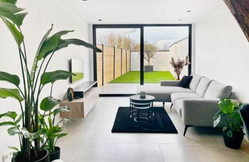 Gotem Maison | Charming Authentic Home with Garden