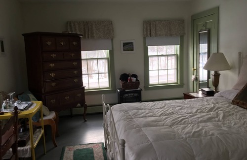 Hollis Lit Et Petit-Déjeuner | Charming B&B in lovely Hollis with Function Room -Rent by whole house or by Room