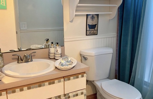Davie Lit Et Petit-Déjeuner | Charming B&B in Soothing community near beaches