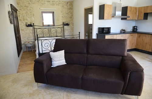 Malaucene Cottage | Gîte de charme à la ferme du Pont rouge à Malaucène
