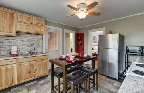Warm Springs Maison | Charming Bacova Village Cottage Near Lake Moomaw
