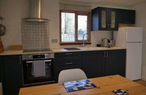 Watlington Maison | Charming barn situated it's own little orchard