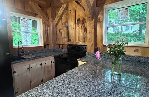 Peterborough Maison | Charming barn studio apt, in lovely Peterborough NH overlooking the downtown.
