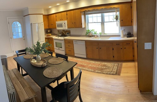 Avon Maison | Charming Bay Head House.