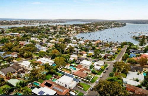 Burraneer Maison | Charming Bayside Home