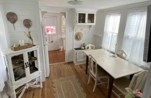 North End Maison | Ocean City, NJ Cottage in Iconic Dollhouse Row