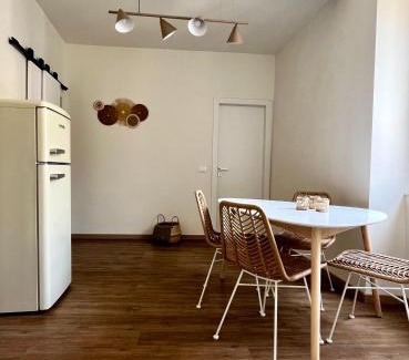 Sant'Ilario Appartement | Charming Beach Flat with Seaview