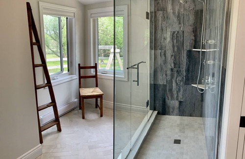 Grey Highlands Autre | Charming Beaver Valley Farmhouse - Recently renovated family getaway