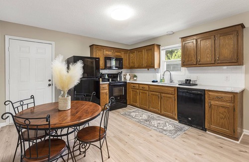 Belmont Historic District Maison | Charming Belmont Bungalow - 5 Min Walk to Downtown