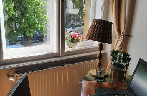Szentimrevaros Appartement | Charming boutique apartment with parking in the centre