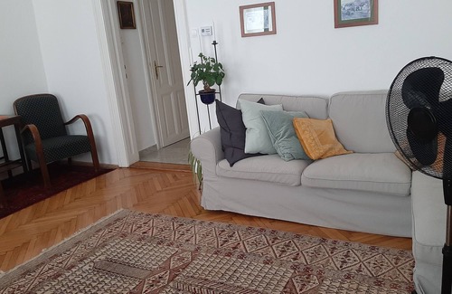 Szentimrevaros Appartement | Charming boutique apartment with parking in the centre