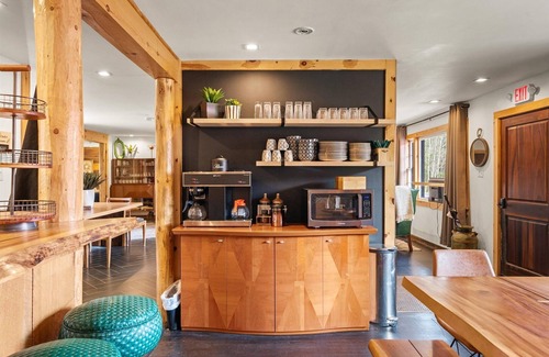 Hancock Hôtel | Charming Boutique Hotel | 9 Unique Rooms amidst 60 Serene Acres in Upstate NY