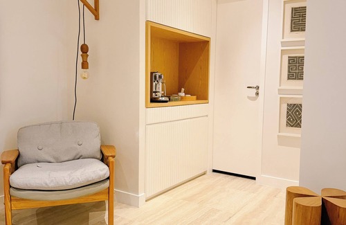 Leblon Appartement | Charming Leblon: Renovated Gem