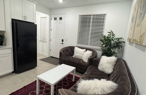 Antelope Maison | Charming brand-new 1-bedroom, 1-bath private suite