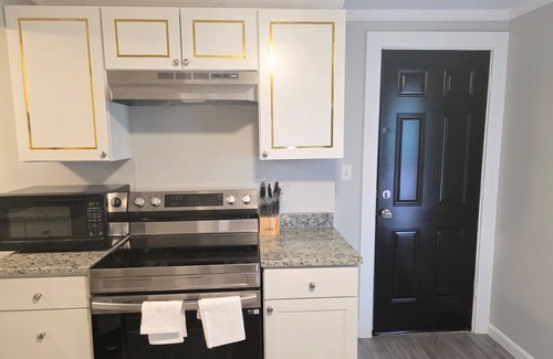 Manchester Maison | Charming Brand New & Fully Furnished 2-bedroom house in amazing Manchester
