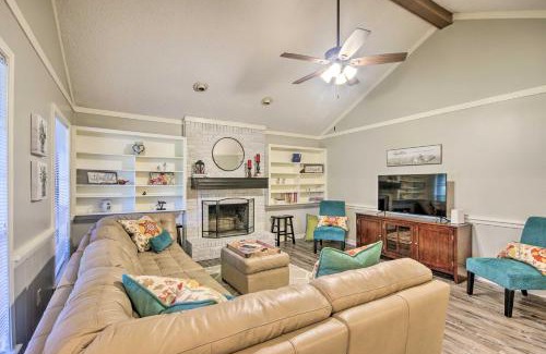 Flowood Maison | Charming Brandon Home with Deck, Charcoal Grill