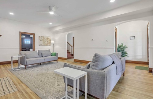 Merion Village Maison | Charming Brick Home in Merion Village