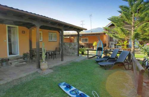 Tarifa Maison | Charming Bungalow in Tarifa with Mountain View
