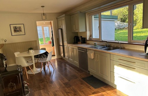 Terryglass Maison | Charming bungalow with WiFi in Terryglass - 3 bedrooms