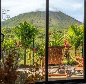 Arenal Hot Springs Maison | Charming Cabin In La Fortuna Whot Tub Brand New!