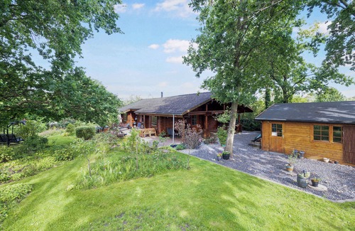 Hoeve Strand Maison | Charming cabin with wilderness hot tub