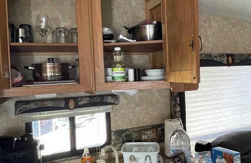 Rolando Park Maison | Charming RV in Prime La Mesa Location – WiFi & inside parking Included