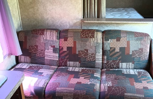 Parish Maison | Charming caravan with AC in Parish for a cozy getaway
