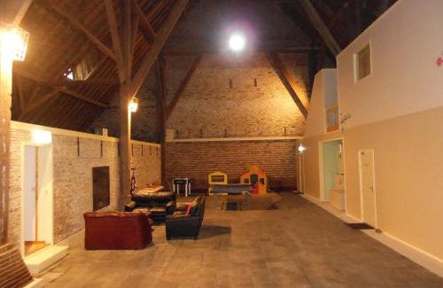 Serrieres-en-Chautagne Maison | Charming Castle in Serrières-en-Chautagn with Pool