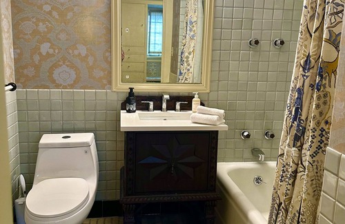 Allentown Autre | Charming Castle in the Heart of Buffalo