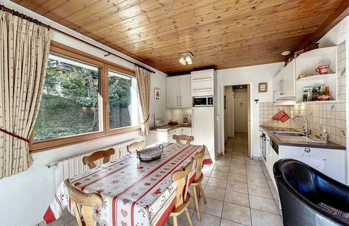 Combloux Appartement | Bel Apt au Centre de Combloux avec Jardin, Balcon, Wifi et Parking à 300m des Commerces