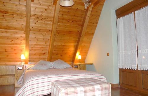 Vielha e Mijaran Chalet De Ski | Charming Chalet in Viella, Mountain View